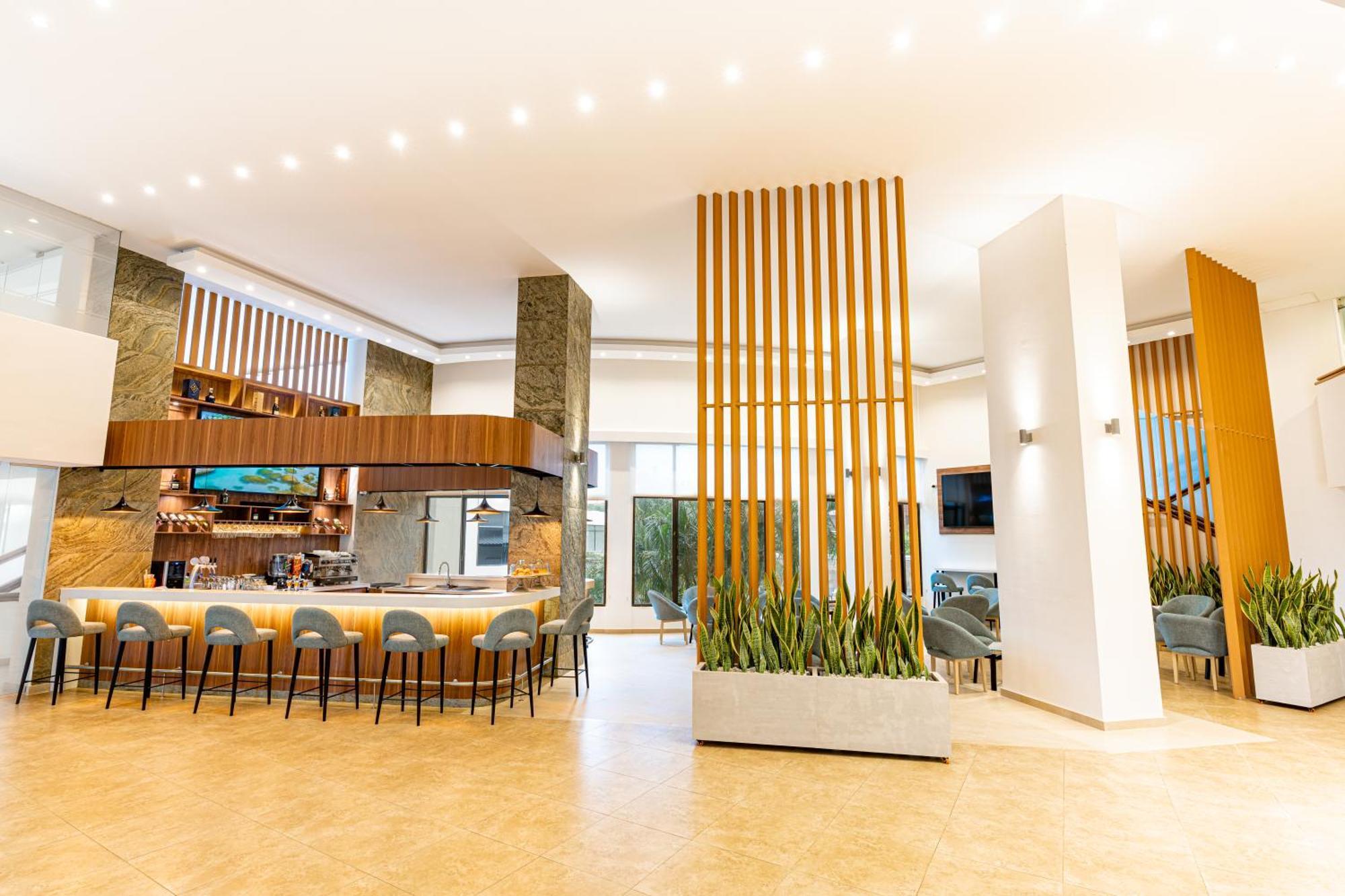 塞尔科蒂尔国际赌场酒店 Cúcuta 外观 照片 The lounge at the airport