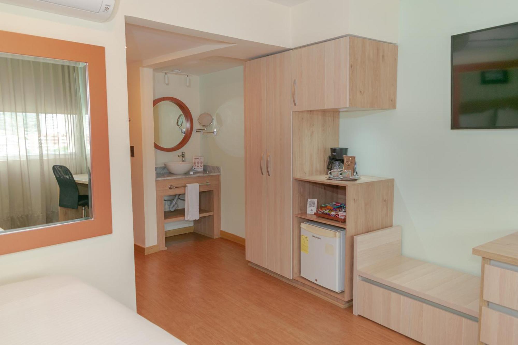 塞尔科蒂尔国际赌场酒店 Cúcuta 外观 照片 A room at the hotel